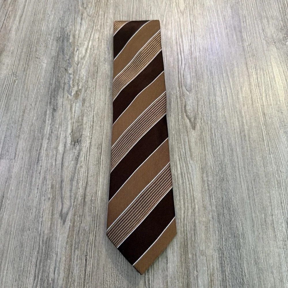 Ermenegildo Zegna Men's 100% Silk Striped Brown Tie‎